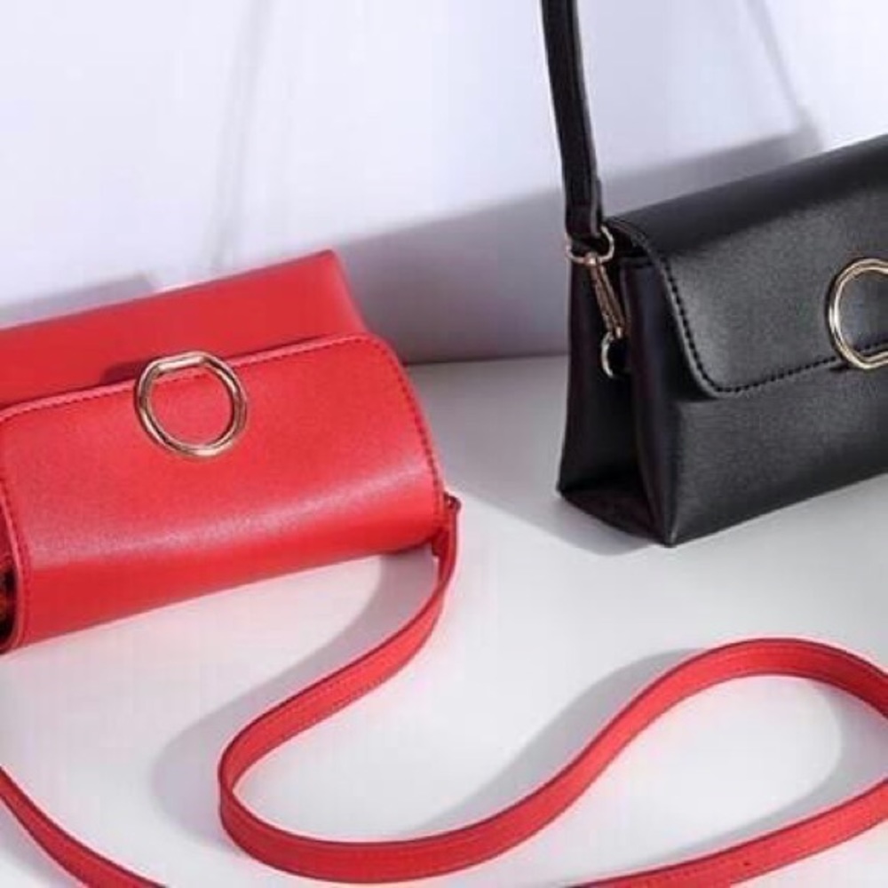 😁 Zuri Vegan Shoulder Purse